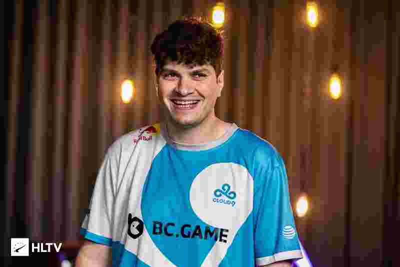 中国移动咪咕首部短道速滑题材微短剧《冰上双子星》哈尔滨开机