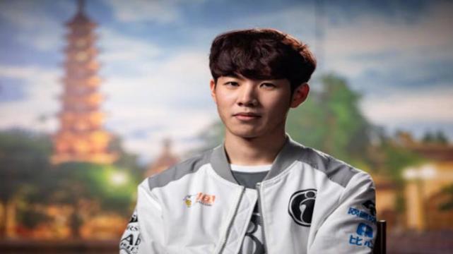 都体：加蒂今天恢复合练，有望入选尤文与卡利亚里的比赛名单